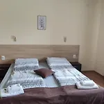 Sapareva
